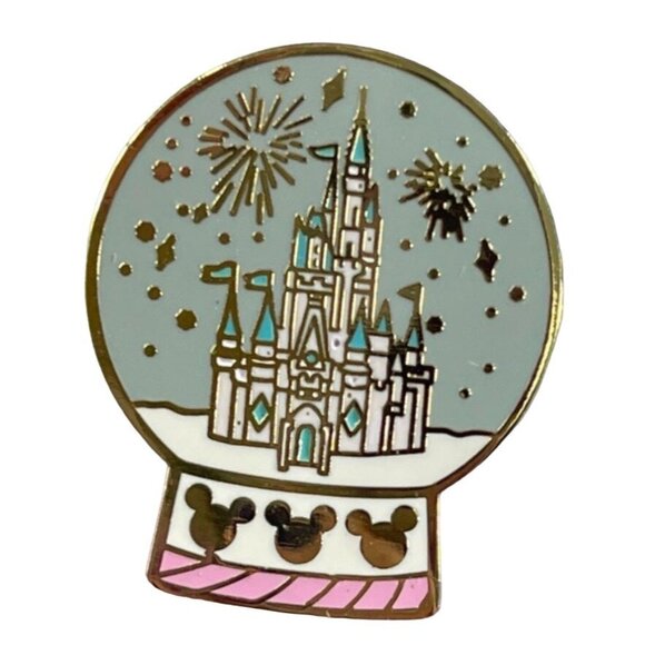 Cinderella Castle Lapel Pin Snow Globe Hidden Mickey Brooch Badge Accessories - Picture 1 of 7